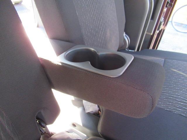 新車もいいけど中古車でも装備がこれだけ充実していて走行も少ない！このお値段ならどうでしょうか！オススメですよ！ＴＥＬ　０４７−３５７−１１９０