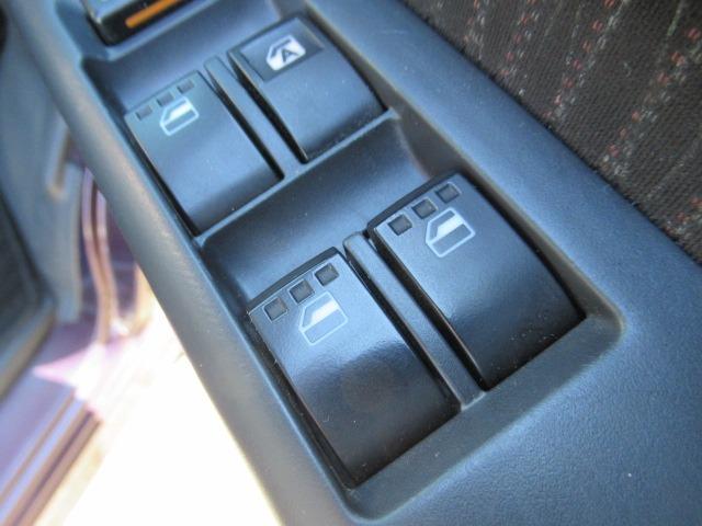 お問い合わせは当店、三共自動車　軽自動車専門店までお気軽にご連絡下さい♪豊富なラインナップからお客様にピッタリな一台をご紹介させていただきます！ＴＥＬ　０４７−３５７−１１９０