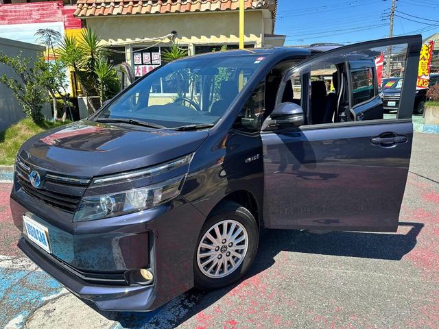 ハイブリッドV トヨタセーフティセンス/純正SDナビ/フルセグ/CD/DVD/Bluetooth/バックカメラ/ETC/片側パワースライドドア/スマートキー/シートヒーター/クルーズコントロール/ロールサンシェード(23枚目)