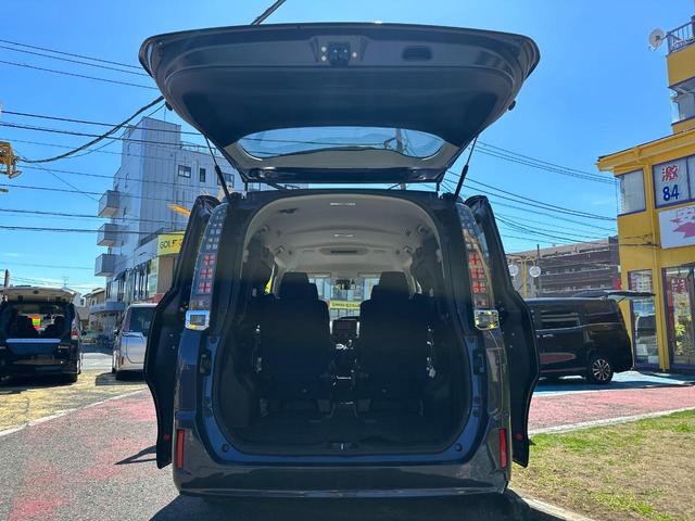 ハイブリッドV トヨタセーフティセンス/純正SDナビ/フルセグ/CD/DVD/Bluetooth/バックカメラ/ETC/片側パワースライドドア/スマートキー/シートヒーター/クルーズコントロール/ロールサンシェード(35枚目)