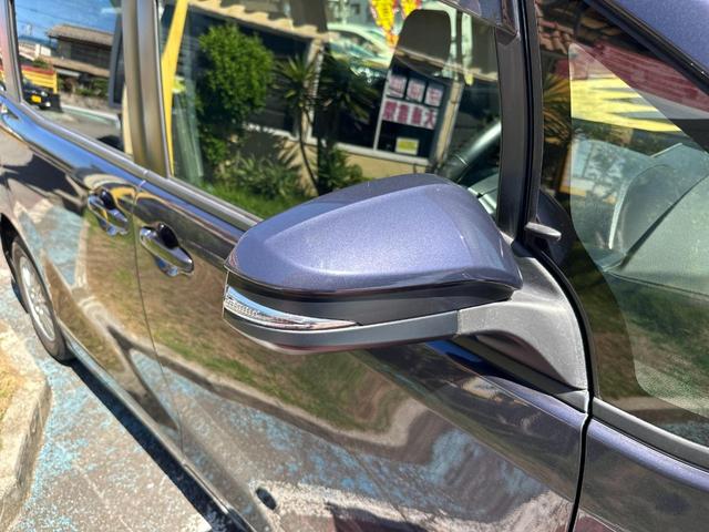 ハイブリッドV トヨタセーフティセンス/純正SDナビ/フルセグ/CD/DVD/Bluetooth/バックカメラ/ETC/片側パワースライドドア/スマートキー/シートヒーター/クルーズコントロール/ロールサンシェード(58枚目)