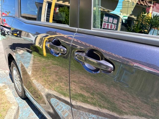 ハイブリッドV トヨタセーフティセンス/純正SDナビ/フルセグ/CD/DVD/Bluetooth/バックカメラ/ETC/片側パワースライドドア/スマートキー/シートヒーター/クルーズコントロール/ロールサンシェード(59枚目)