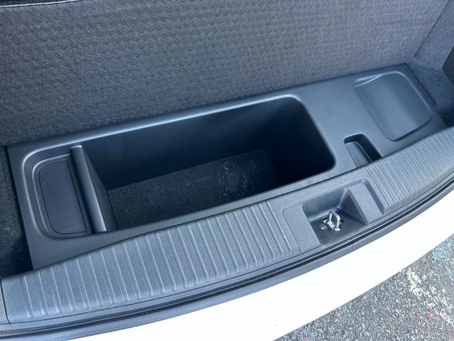 ヴェゼル ハイブリッドＸ（37枚目）