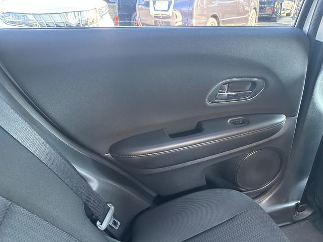 ヴェゼル ハイブリッドＸ（75枚目）