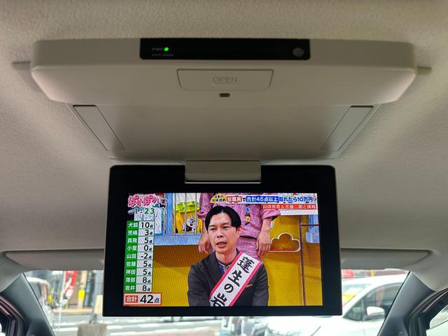 ノア Ｓｉ　禁煙／純正ＳＤナビ／フルセグ／ＤＶＤ／Ｂｌｕｅｔｏｏｔｈ／フリップダウンモニター／バックカメラ／ＥＴＣ／電動スライド／スマートキー／ＬＥＤオートライト／ロールサンシェード／アイドリングストップ／保証書（20枚目）