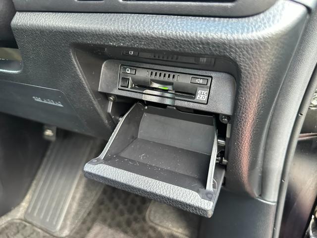 ノア Ｘ　トヨタセーフティセンス／純正ＳＤナビ／フルセグ／ＤＶＤ／Ｂｌｕｅｔｏｏｔｈ／バックカメラ／ＥＴＣ２．０／電動スライド／ＬＥＤ／フォグ／クルコン／アイドリングストップ／モデリスタエアロ／保証書／アルミ／（12枚目）