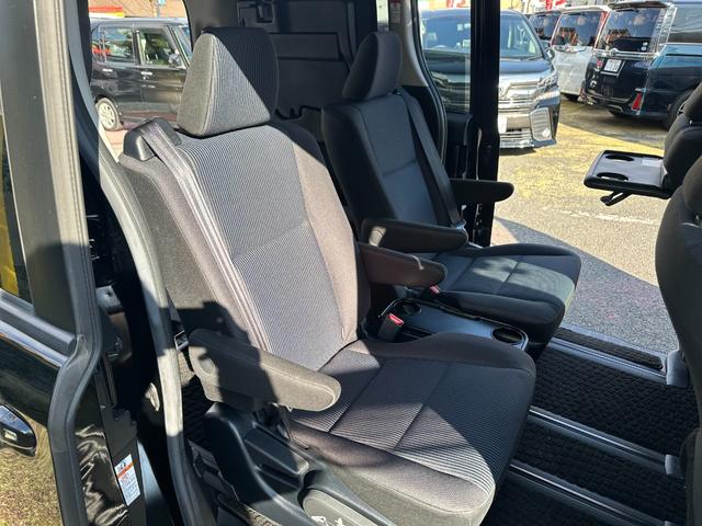 ノア Ｘ　トヨタセーフティセンス／純正ＳＤナビ／フルセグ／ＤＶＤ／Ｂｌｕｅｔｏｏｔｈ／バックカメラ／ＥＴＣ２．０／電動スライド／ＬＥＤ／フォグ／クルコン／アイドリングストップ／モデリスタエアロ／保証書／アルミ／（30枚目）