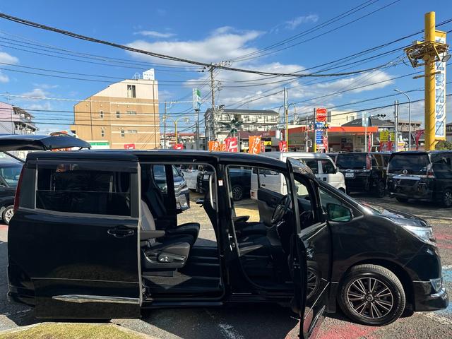 ノア Ｘ　トヨタセーフティセンス／純正ＳＤナビ／フルセグ／ＤＶＤ／Ｂｌｕｅｔｏｏｔｈ／バックカメラ／ＥＴＣ２．０／電動スライド／ＬＥＤ／フォグ／クルコン／アイドリングストップ／モデリスタエアロ／保証書／アルミ／（32枚目）