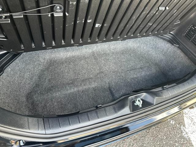 ノア Ｘ　トヨタセーフティセンス／純正ＳＤナビ／フルセグ／ＤＶＤ／Ｂｌｕｅｔｏｏｔｈ／バックカメラ／ＥＴＣ２．０／電動スライド／ＬＥＤ／フォグ／クルコン／アイドリングストップ／モデリスタエアロ／保証書／アルミ／（38枚目）