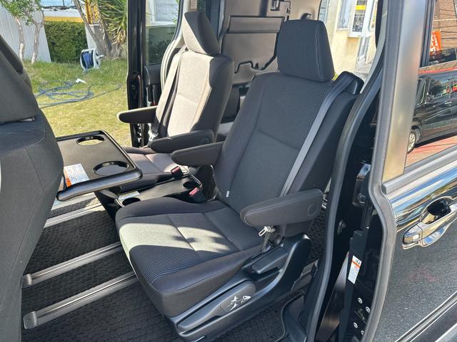 ノア Ｘ　トヨタセーフティセンス／純正ＳＤナビ／フルセグ／ＤＶＤ／Ｂｌｕｅｔｏｏｔｈ／バックカメラ／ＥＴＣ２．０／電動スライド／ＬＥＤ／フォグ／クルコン／アイドリングストップ／モデリスタエアロ／保証書／アルミ／（40枚目）