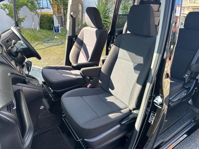 ノア Ｘ　トヨタセーフティセンス／純正ＳＤナビ／フルセグ／ＤＶＤ／Ｂｌｕｅｔｏｏｔｈ／バックカメラ／ＥＴＣ２．０／電動スライド／ＬＥＤ／フォグ／クルコン／アイドリングストップ／モデリスタエアロ／保証書／アルミ／（42枚目）