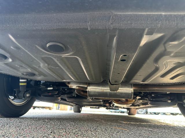 ノア Ｘ　トヨタセーフティセンス／純正ＳＤナビ／フルセグ／ＤＶＤ／Ｂｌｕｅｔｏｏｔｈ／バックカメラ／ＥＴＣ２．０／電動スライド／ＬＥＤ／フォグ／クルコン／アイドリングストップ／モデリスタエアロ／保証書／アルミ／（62枚目）