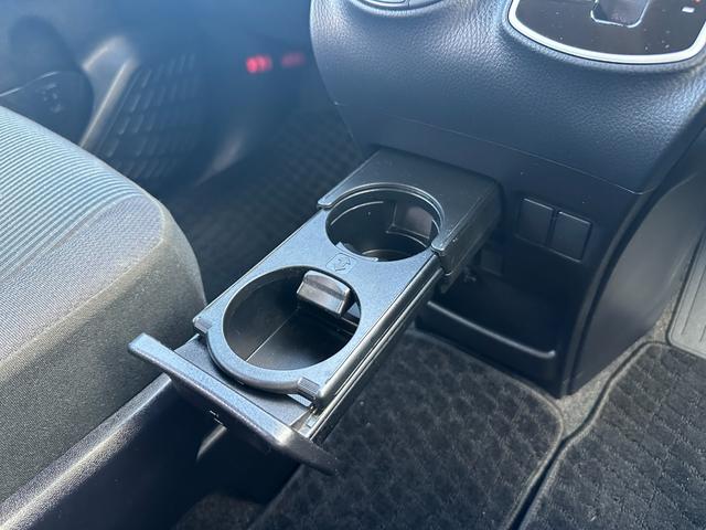 ノア Ｘ　トヨタセーフティセンス／純正ＳＤナビ／フルセグ／ＤＶＤ／Ｂｌｕｅｔｏｏｔｈ／バックカメラ／ＥＴＣ２．０／電動スライド／ＬＥＤ／フォグ／クルコン／アイドリングストップ／モデリスタエアロ／保証書／アルミ／（71枚目）