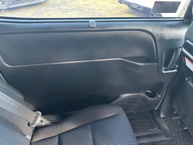 ノア Ｘ　トヨタセーフティセンス／純正ＳＤナビ／フルセグ／ＤＶＤ／Ｂｌｕｅｔｏｏｔｈ／バックカメラ／ＥＴＣ２．０／電動スライド／ＬＥＤ／フォグ／クルコン／アイドリングストップ／モデリスタエアロ／保証書／アルミ／（77枚目）