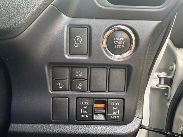 ノア Ｇ　トヨタセーフティセンス／純正ＳＤナビ／フルセグ／ＤＶＤ／Ｂｌｕｅｔｏｏｔｈ／バックカメラ／ＥＴＣ２．０／電動スライド／スマートキー／ＬＥＤ／クルコン／デュアルオートＡＣ／ロールサンシェード／純正アルミ（13枚目）