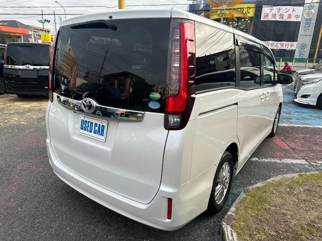 ノア Ｇ　トヨタセーフティセンス／純正ＳＤナビ／フルセグ／ＤＶＤ／Ｂｌｕｅｔｏｏｔｈ／バックカメラ／ＥＴＣ２．０／電動スライド／スマートキー／ＬＥＤ／クルコン／デュアルオートＡＣ／ロールサンシェード／純正アルミ（53枚目）