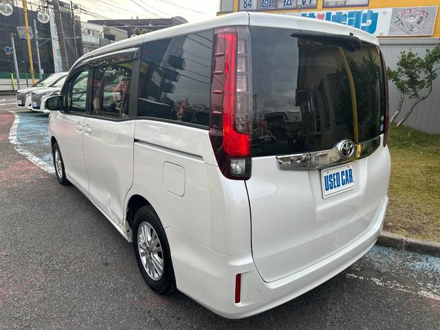 ノア Ｇ　トヨタセーフティセンス／純正ＳＤナビ／フルセグ／ＤＶＤ／Ｂｌｕｅｔｏｏｔｈ／バックカメラ／ＥＴＣ２．０／電動スライド／スマートキー／ＬＥＤ／クルコン／デュアルオートＡＣ／ロールサンシェード／純正アルミ（54枚目）