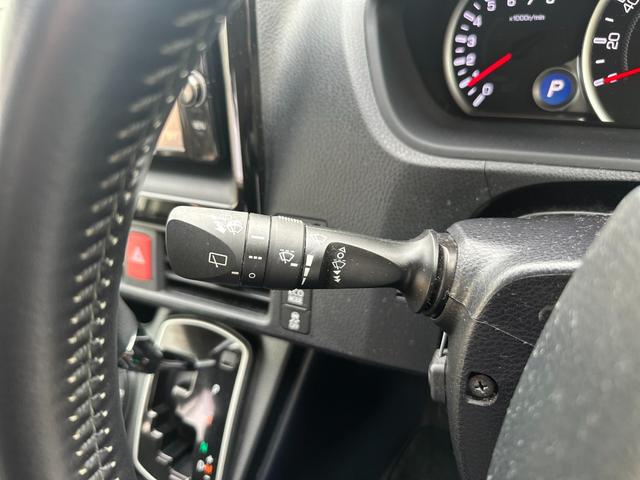 ノア Ｇ　トヨタセーフティセンス／純正ＳＤナビ／フルセグ／ＤＶＤ／Ｂｌｕｅｔｏｏｔｈ／バックカメラ／ＥＴＣ２．０／電動スライド／スマートキー／ＬＥＤ／クルコン／デュアルオートＡＣ／ロールサンシェード／純正アルミ（69枚目）