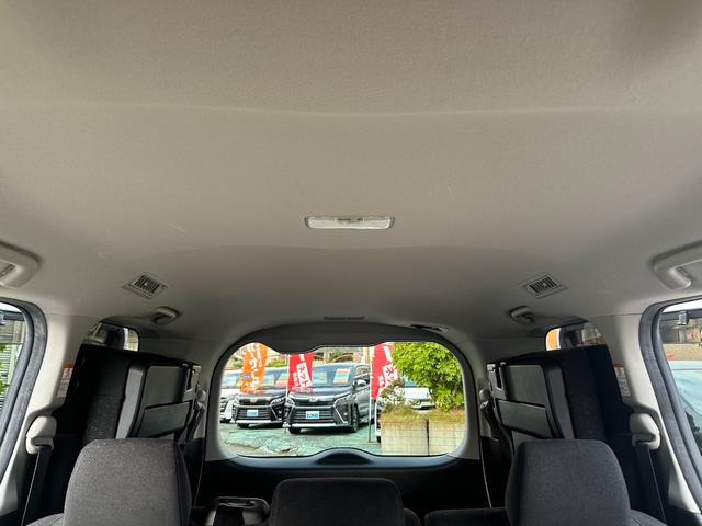 ノア Ｇ　トヨタセーフティセンス／純正ＳＤナビ／フルセグ／ＤＶＤ／Ｂｌｕｅｔｏｏｔｈ／バックカメラ／ＥＴＣ２．０／電動スライド／スマートキー／ＬＥＤ／クルコン／デュアルオートＡＣ／ロールサンシェード／純正アルミ（74枚目）