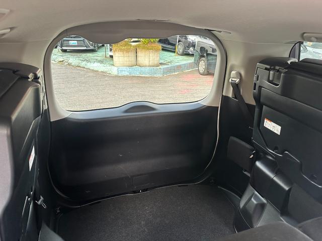 ノア Ｇ　トヨタセーフティセンス／純正ＳＤナビ／フルセグ／ＤＶＤ／Ｂｌｕｅｔｏｏｔｈ／バックカメラ／ＥＴＣ２．０／電動スライド／スマートキー／ＬＥＤ／クルコン／デュアルオートＡＣ／ロールサンシェード／純正アルミ（79枚目）