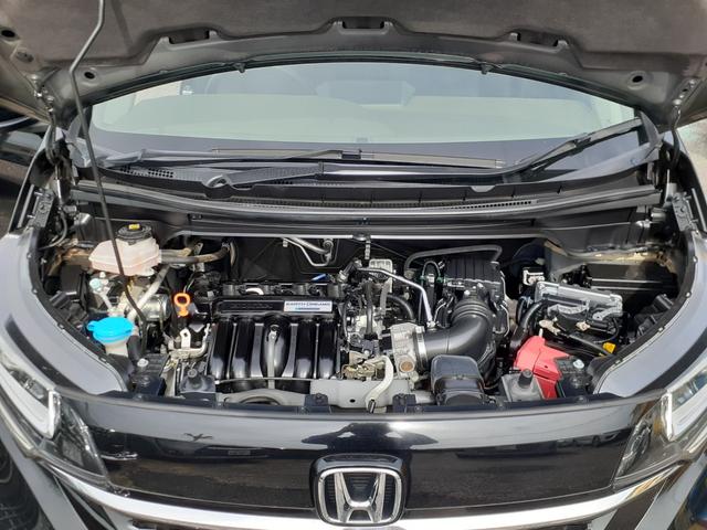 フリードハイブリッド ハイブリッド・Ｇホンダセンシング　禁煙車　後期型　両側電動スライドドア　Ａクルコン　ＥＴＣ　ＬＥＤヘッドライト　プッシュスタート　オートエアコン　社外ナビ　Ｂｌｕｅｔｏｏｔｈ　ＤＶＤ再生　ＳＤ　ＵＳＢ　バックカメラ　除菌　サンシェード（9枚目）