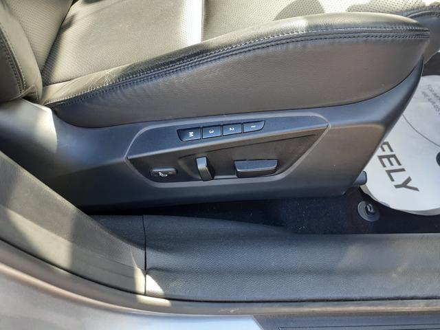 キザシ ベースグレード 禁煙車 最終型 黒本革パワーシート クルコン キセノンヘッドライト フォグ 前後センサー 社外ナビ フルセグTV Bluetooth DVD再生 SD プッシュスタート ニー&サイドエアバッグ ETC(40枚目)