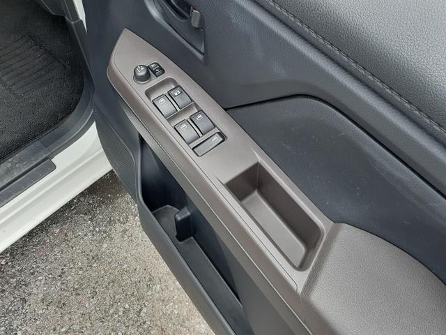 ルーミー X 禁煙車 後期型 衝突軽減ブレーキ 左側電動スライドドア ETC 前後障害物センサー 社外ナビ フルセグTV DVDビデオ Bluetooth CD バックカメラ プッシュスタート オートライト(48枚目)