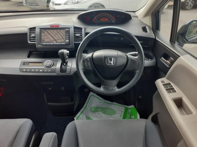 フリード Ｇ　ジャストセレクション　電動スライドドア　キセノンヘッドライト　オートライト　スマートキー　ＥＴＣ　純正ＨＤＤインターナビ　ＴＶ　ミュージックサーバー　ＤＶＤ再生　ＶＩＤＥＯ　バックカメラ　除菌（32枚目）