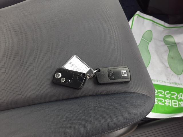 フリード Ｇ　ジャストセレクション　電動スライドドア　キセノンヘッドライト　オートライト　スマートキー　ＥＴＣ　純正ＨＤＤインターナビ　ＴＶ　ミュージックサーバー　ＤＶＤ再生　ＶＩＤＥＯ　バックカメラ　除菌（48枚目）