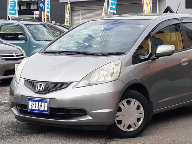 フィット Ｇ　ハイウェイエディション　禁煙車　キセノンヘッドライト　オートライト　ＥＴＣ　純正ＨＤＤインターナビ　ミュージックサーバー　テレビ　ＤＶＤ再生　ＶＩＤＥＯ　バックカメラ　キーレス　電動格納ミラー　ドアバイザー　除菌（12枚目）