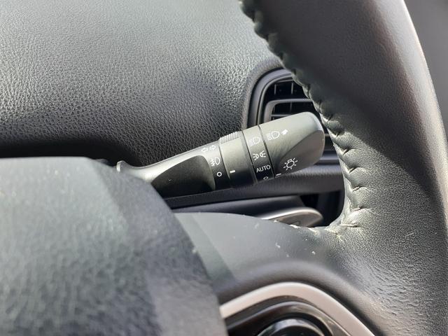 プリウス Sセーフティプラス 禁煙 セーフティセンス Aクルコン HUD LEDヘッドライト フォグランプ 純正9インチナビ 地デジTV Bluetooth DVD再生 SD バックカメラ ETC2.0 前後センサー 前後ドラレコ(43枚目)