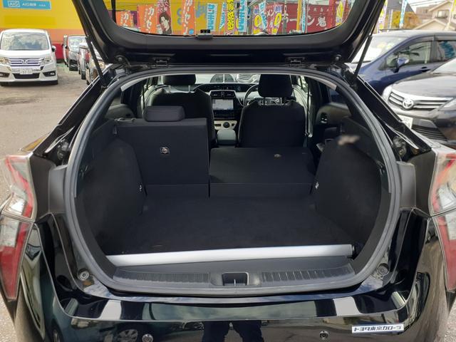 プリウス Sセーフティプラス 禁煙 セーフティセンス Aクルコン HUD LEDヘッドライト フォグランプ 純正9インチナビ 地デジTV Bluetooth DVD再生 SD バックカメラ ETC2.0 前後センサー 前後ドラレコ(71枚目)