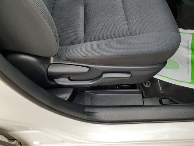 シエンタ ハイブリッドＧ　禁煙車　両側電動スライドドア　オートエアコン　ＥＴＣ　純正ＳＤナビ　ＴＶ　Ｂｌｕｅｔｏｏｔｈ　ＳＤ　ＣＤ　ＡＵＸ　バックカメラ　ドライブレコーダー　社外アルミ　プッシュスタート　３列シート　除菌（49枚目）