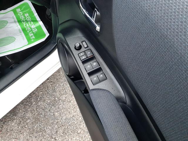 シエンタ ハイブリッドＧ　禁煙車　両側電動スライドドア　オートエアコン　ＥＴＣ　純正ＳＤナビ　ＴＶ　Ｂｌｕｅｔｏｏｔｈ　ＳＤ　ＣＤ　ＡＵＸ　バックカメラ　ドライブレコーダー　社外アルミ　プッシュスタート　３列シート　除菌（52枚目）