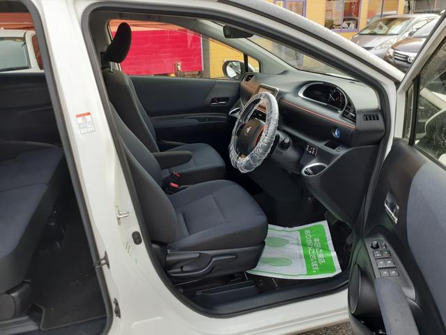 シエンタ ハイブリッドＧ　禁煙車　両側電動スライドドア　オートエアコン　ＥＴＣ　純正ＳＤナビ　ＴＶ　Ｂｌｕｅｔｏｏｔｈ　ＳＤ　ＣＤ　ＡＵＸ　バックカメラ　ドライブレコーダー　社外アルミ　プッシュスタート　３列シート　除菌（77枚目）