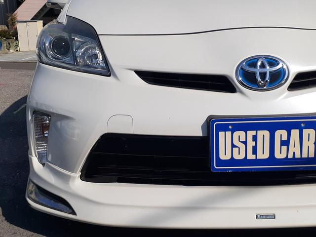 プリウス Ｓ　禁煙車　１オーナー車　モデリスタフルエアロ　車高調　ＣＯＳＭＩＣ１８インチアルミ　キセノン　ＥＴＣ　純正ナビ　フルセグＴＶ　Ｂｌｕｅｔｏｏｔｈ　ＤＶＤ　ＳＤ　バックカメラ　ドラレコ　スモークフィルム（18枚目）