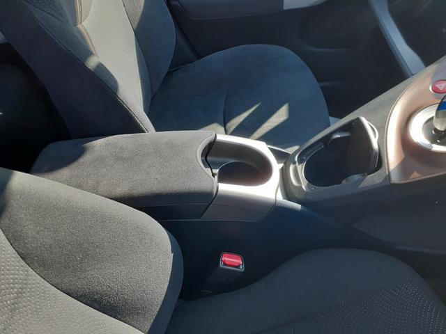 プリウス Ｓ　禁煙車　１オーナー車　モデリスタフルエアロ　車高調　ＣＯＳＭＩＣ１８インチアルミ　キセノン　ＥＴＣ　純正ナビ　フルセグＴＶ　Ｂｌｕｅｔｏｏｔｈ　ＤＶＤ　ＳＤ　バックカメラ　ドラレコ　スモークフィルム（43枚目）