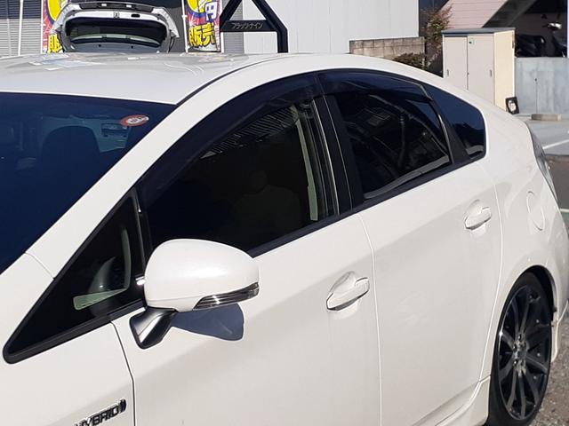 プリウス Ｓ　禁煙車　１オーナー車　モデリスタフルエアロ　車高調　ＣＯＳＭＩＣ１８インチアルミ　キセノン　ＥＴＣ　純正ナビ　フルセグＴＶ　Ｂｌｕｅｔｏｏｔｈ　ＤＶＤ　ＳＤ　バックカメラ　ドラレコ　スモークフィルム（63枚目）