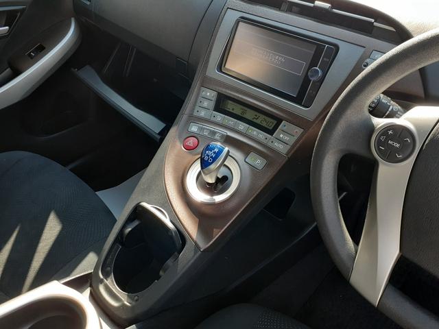 プリウス Ｓ　禁煙車　１オーナー車　モデリスタフルエアロ　車高調　ＣＯＳＭＩＣ１８インチアルミ　キセノン　ＥＴＣ　純正ナビ　フルセグＴＶ　Ｂｌｕｅｔｏｏｔｈ　ＤＶＤ　ＳＤ　バックカメラ　ドラレコ　スモークフィルム（79枚目）