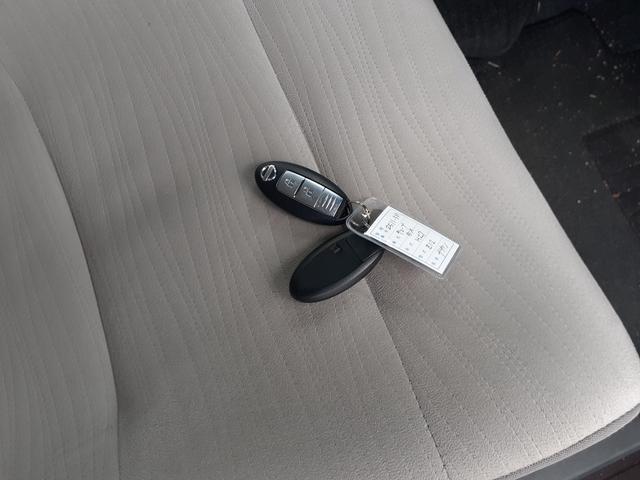 キューブ １５Ｘ　禁煙　キセノンヘッドライト　オートエアコン　インテリキー　ＥＴＣ　カロッツェリアナビ　地デジＴＶ　Ｂｌｕｅｔｏｏｔｈ　ＤＶＤ再生　ＳＤ　ＵＳＢ　バックカメラ　電動格納ミラー　ドアバイザー　ベンチシート（76枚目）