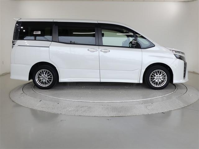 ヴォクシー ハイブリッドZS 煌III フルセグ メモリーナビ 後席モニター バックカメラ 衝突被害軽減システム ETC 両側電動スライド LEDヘッドランプ 3列シート ワンオーナー DVD再生 記録簿 乗車定員7人 ナビ&TV CD(2枚目)