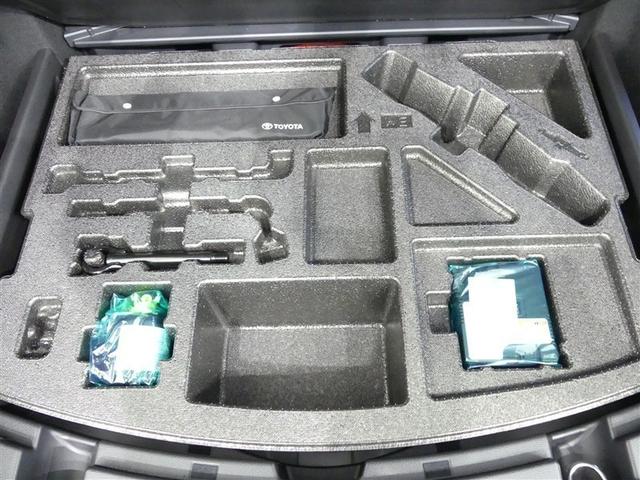 カローラツーリング ハイブリッド　ダブルバイビー　フルセグ　メモリーナビ　バックカメラ　ドラレコ　衝突被害軽減システム　ＥＴＣ　ＬＥＤヘッドランプ　ワンオーナー　ミュージックプレイヤー接続可　記録簿　安全装備　オートクルーズコントロール　ナビ＆ＴＶ（17枚目）