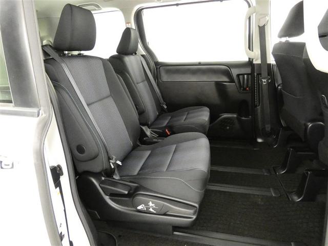 ヴォクシー ZS 煌 フルセグ メモリーナビ 後席モニター バックカメラ ETC 両側電動スライド LEDヘッドランプ 3列シート ウオークスルー DVD再生 乗車定員7人 アイドリングストップ ナビ&TV CD キーレス(13枚目)