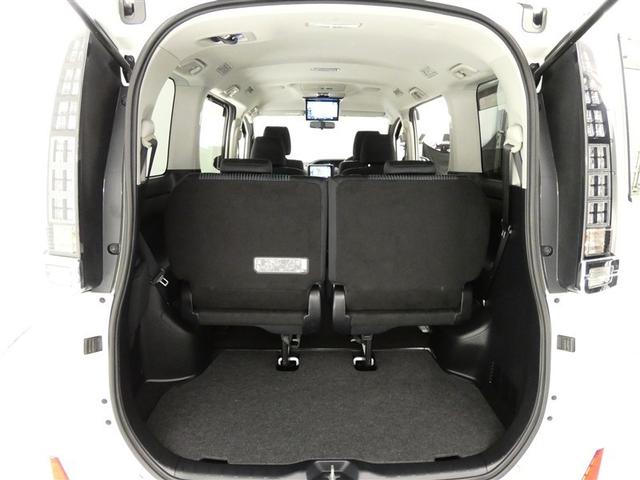 ヴォクシー ZS 煌 フルセグ メモリーナビ 後席モニター バックカメラ ETC 両側電動スライド LEDヘッドランプ 3列シート ウオークスルー DVD再生 乗車定員7人 アイドリングストップ ナビ&TV CD キーレス(14枚目)