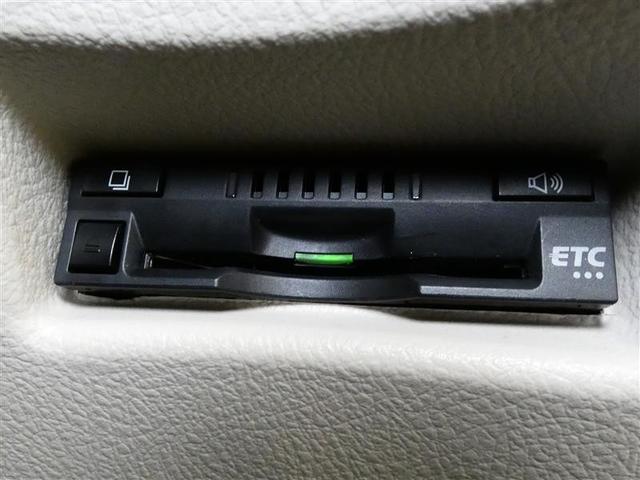 シエンタ ハイブリッドＧ　フルセグ　メモリーナビ　バックカメラ　衝突被害軽減システム　ＥＴＣ　両側電動スライド　ＬＥＤヘッドランプ　３列シート　ウオークスルー　ＤＶＤ再生　記録簿　乗車定員７人　オートクルーズコントロール　ＣＤ（9枚目）