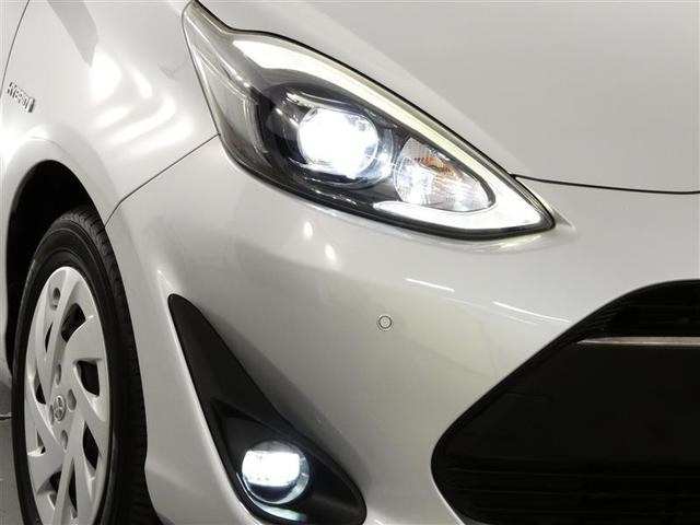 アクア Ｓスタイルブラック　千葉県内販売　フルセグ　メモリーナビ　バックカメラ　ドライブレコーダー　衝突被害軽減システム　ＥＴＣ　ＬＥＤヘッドランプ　ＣＤ＆ＤＶＤ再生　記録簿　盗難防止装置　スマートキー　キーレス　ハイブリッド（22枚目）