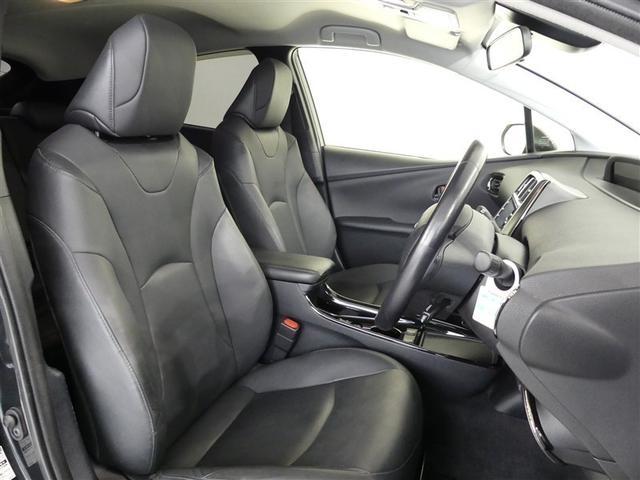 プリウス Ｓツーリングセレクション・ブラックエディション　フルセグ　メモリーナビ　バックカメラ　衝突被害軽減システム　ＥＴＣ　ＬＥＤヘッドランプ　フルエアロ　ワンオーナー　記録簿　安全装備　オートクルーズコントロール（20枚目）