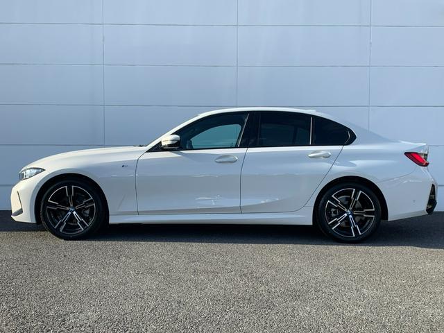 ３シリーズ ３２０ｄ　ｘＤｒｉｖｅ　Ｍスポーツ　１８インチＡＷ・コンフォートパッケージ・サンプロテクションガラス・電動トランクオペレーション・全周囲カメラ・アクティブクルーズコントロール・ハンズオフ機能・ヘッドアップディスプレイ・Ｃａｒｐｌａｙ（47枚目）