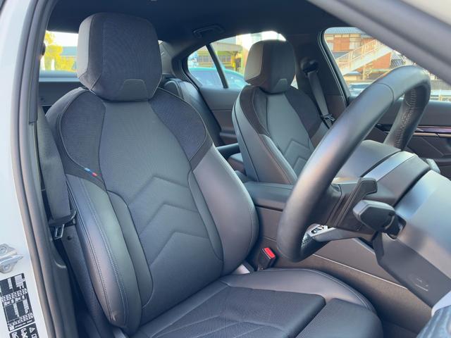 ５シリーズ ５２３ｄ　ｘＤｒｉｖｅ　Ｍスポーツ　ブラックシート・１９ＡＷ・ランバーサポート・後席エアコン・ＡｐｐｌｅＣａｒＰｌａｙ・アンビエントライト・ヘッドアップディスプレイ・全方位カメラ・電動トランク・全席シートヒーター・フルセグ・ＬＥＤ（7枚目）