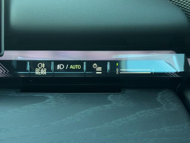 ５シリーズ ５２３ｄ　ｘＤｒｉｖｅ　Ｍスポーツ　ブラックシート・１９ＡＷ・ランバーサポート・後席エアコン・ＡｐｐｌｅＣａｒＰｌａｙ・アンビエントライト・ヘッドアップディスプレイ・全方位カメラ・電動トランク・全席シートヒーター・フルセグ・ＬＥＤ（27枚目）